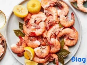 Tôm chứa rất ít calo nhưng lại giàu protein, khoáng chất và vitamin