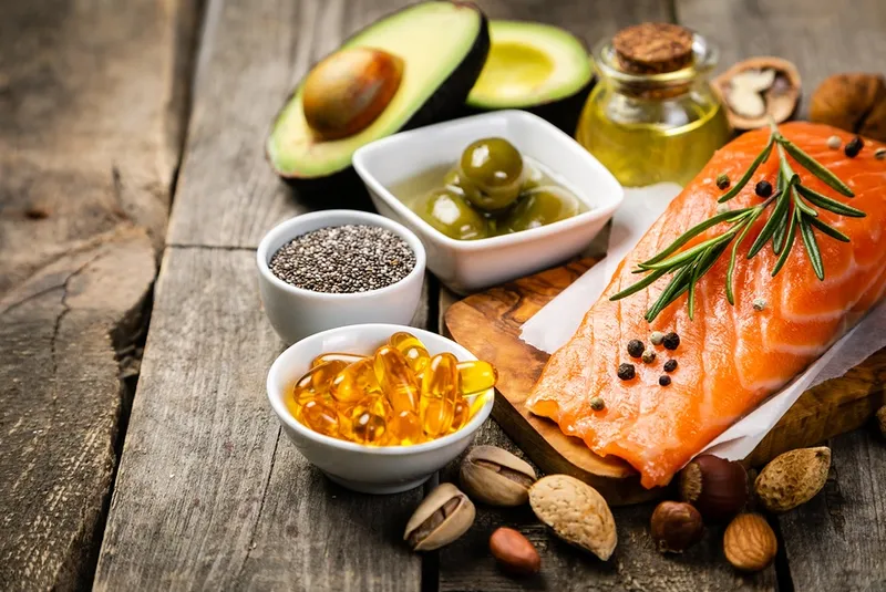 Thực phẩm giàu Omega-3 và vitamin cho mái tóc khỏe đẹp, giảm khô xơ