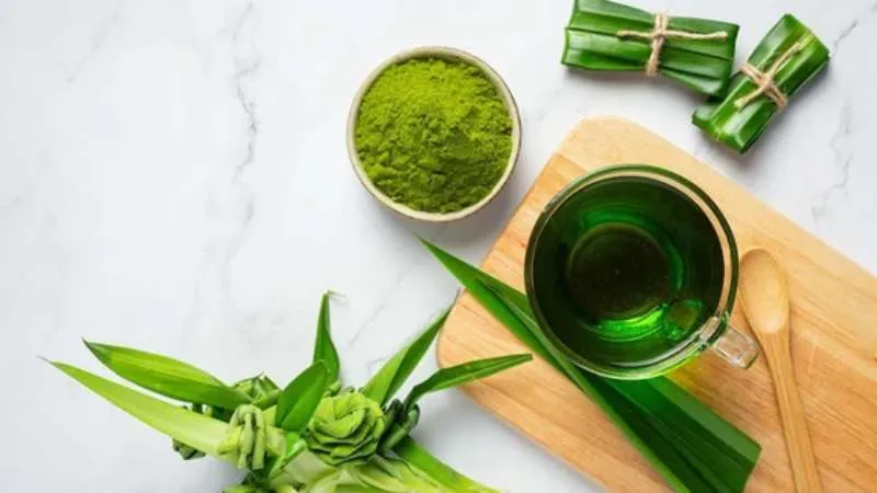 Lá dứa nên tiêu thụ với liều lượng thích hợp, không lạm dụng để đảm bảo an toàn