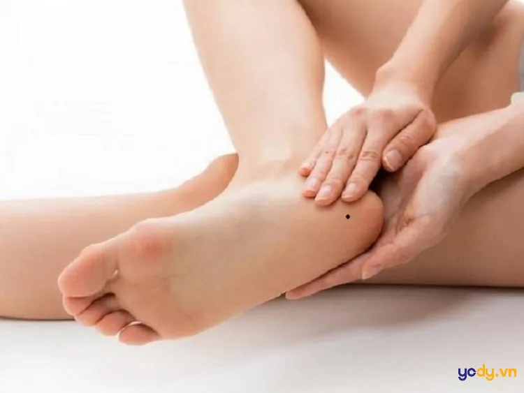 Màu sắc và kích thước nốt ruồi ảnh hưởng như thế nào?