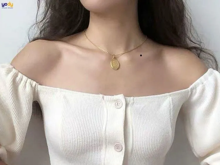 Ý nghĩa nốt ruồi trên xương quai xanh bên phải