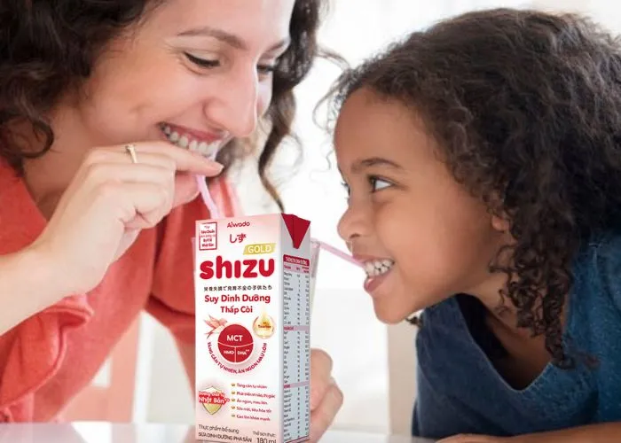 Ly sữa Shizu pha sẵn thơm ngon, bổ dưỡng cho bé
