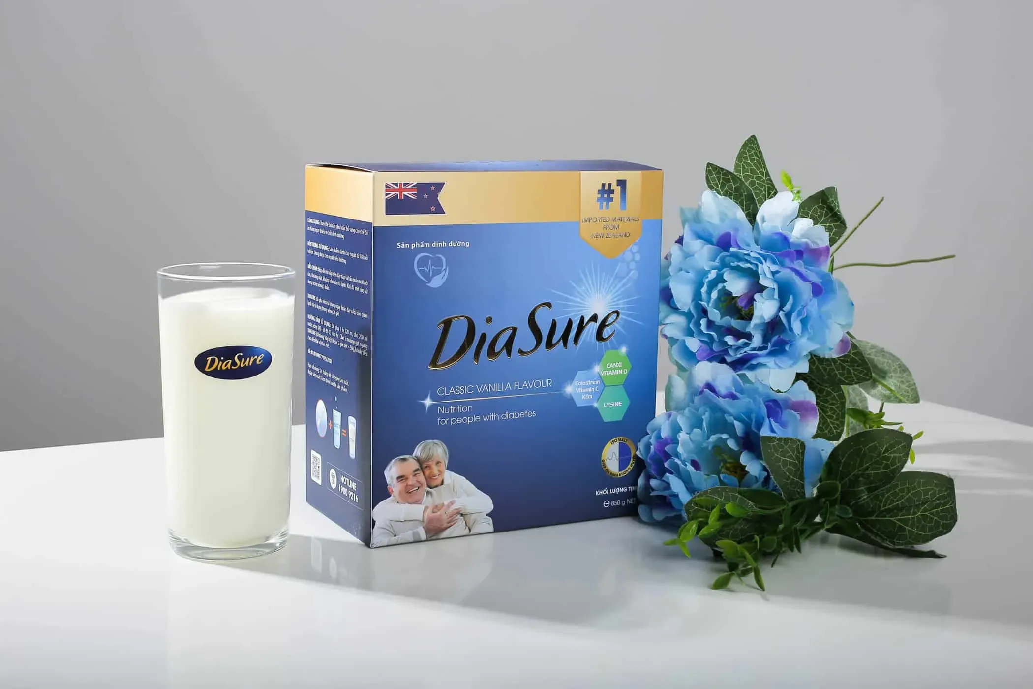 Hộp giấy sữa Diasure 450g, giải pháp tiện lợi cho người dùng