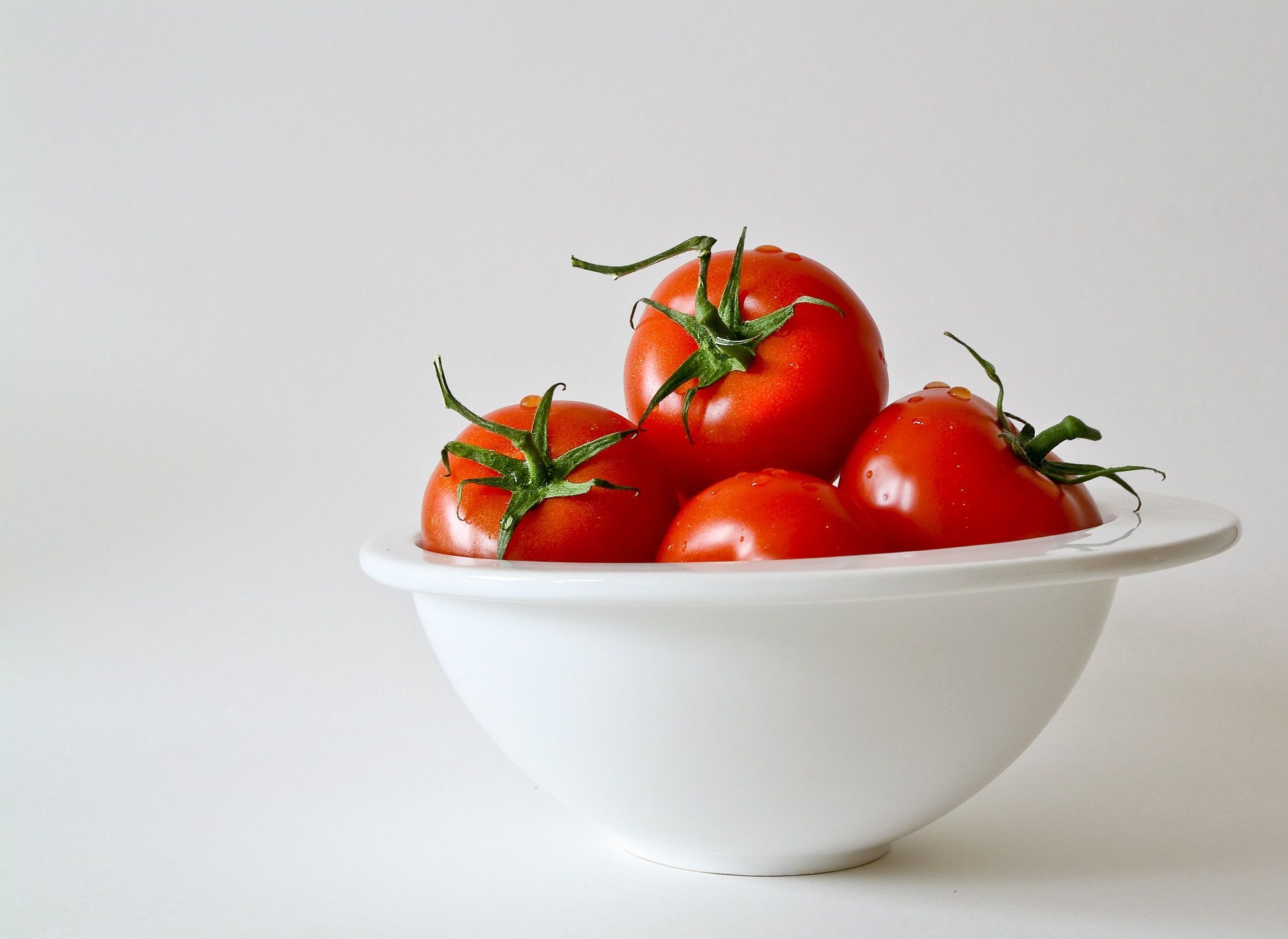 tomatoes-320860_741e2dd30ea34e08a30a5d51cc45248d_master-1