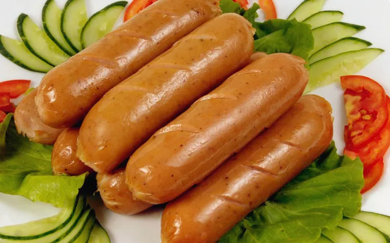 Lưu ý khi ăn xúc xích