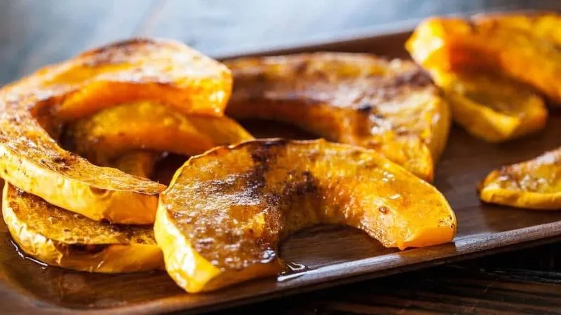 Bí đỏ nướng đơn giản, giữ trọn hương vị tự nhiên, phù hợp để giảm cân