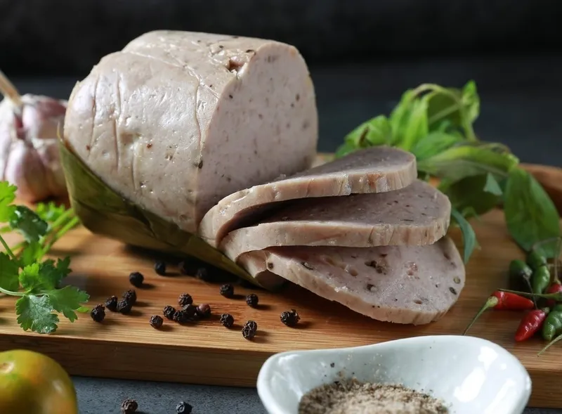 Chả lụa là món ăn có hàm lượng calo khá cao