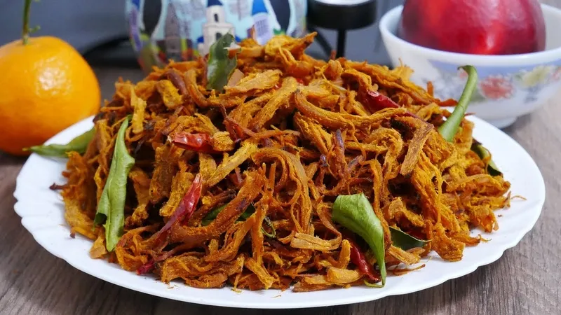 Bà bầu nên tự làm khô gà tại nhà giúp đảm bảo vệ sinh, giàu dinh dưỡng hơn