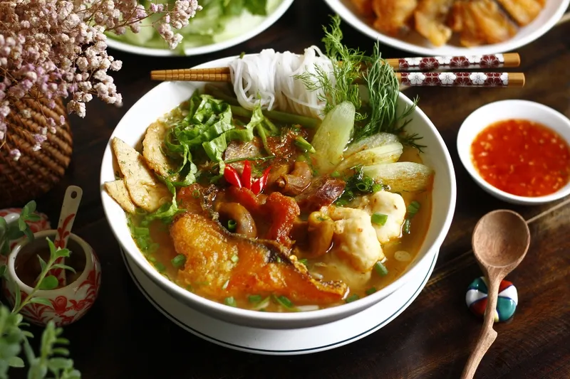 Cần biết được thành phần để tính toán được 1 bát bún cá bao nhiêu calo