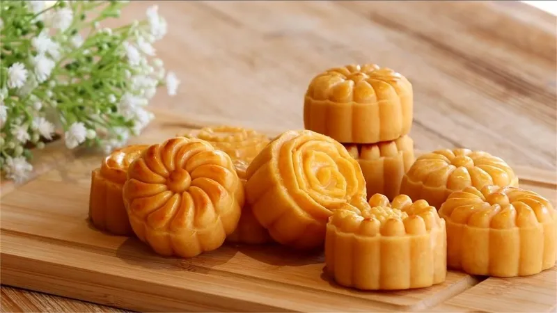 Cần biết 1 cái bánh trung thu bao nhiêu calo để có chế độ ăn uống phù hợp