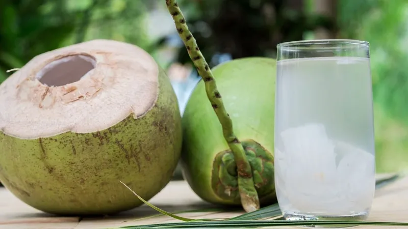 Muốn kiểm soát cân nặng bạn nên tìm hiểu 1 trái dừa bao nhiêu calo?