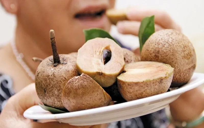 Những đối tượng cần hạn chế ăn hồng xiêm