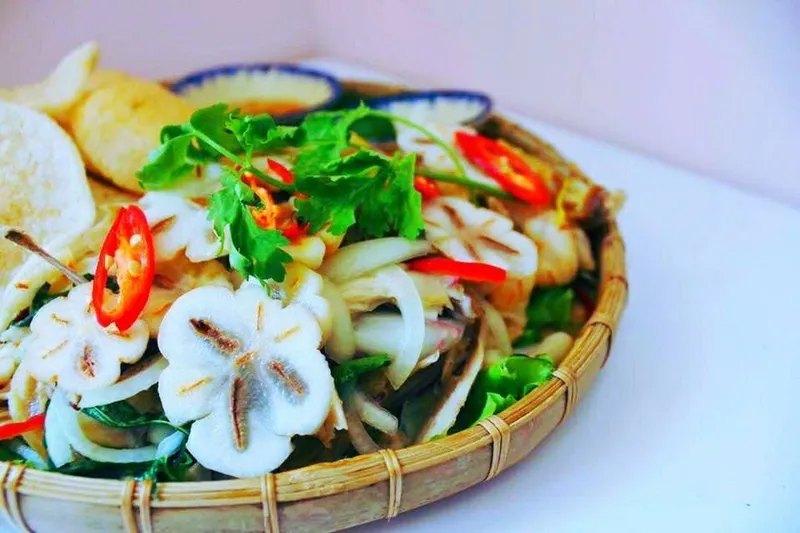 Gỏi măng cụt gà ta là món ăn ngon, bổ dưỡng và hỗ trợ giảm cân rất tốt