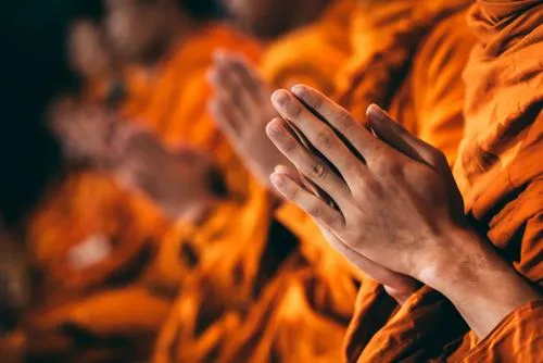 Hình ảnh một bài sám hối hàng ngày được trình bày trang trọng, thể hiện sự thành kính