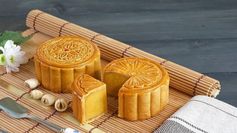 Thưởng thức bánh đậu xanh cần có chừng mực để tránh các vấn đề sức khỏe