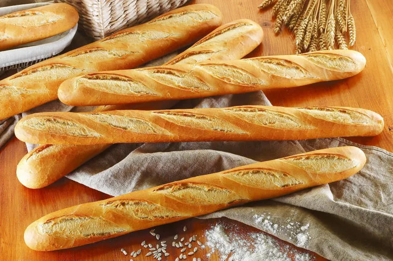 Bánh mì baguette là món ăn quen thuộc với người Việt