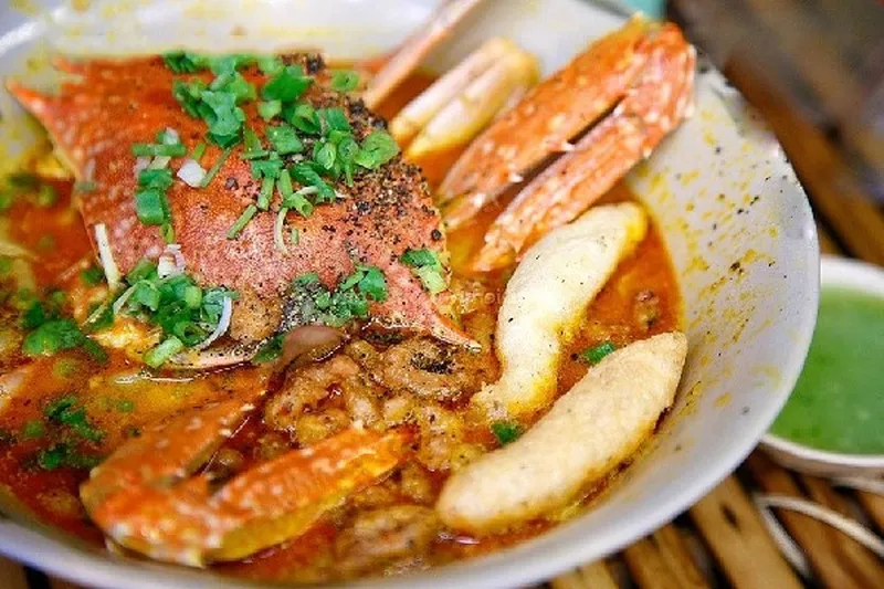 Bánh canh ghẹ chuẩn vị miền biển, màu sắc hấp dẫn