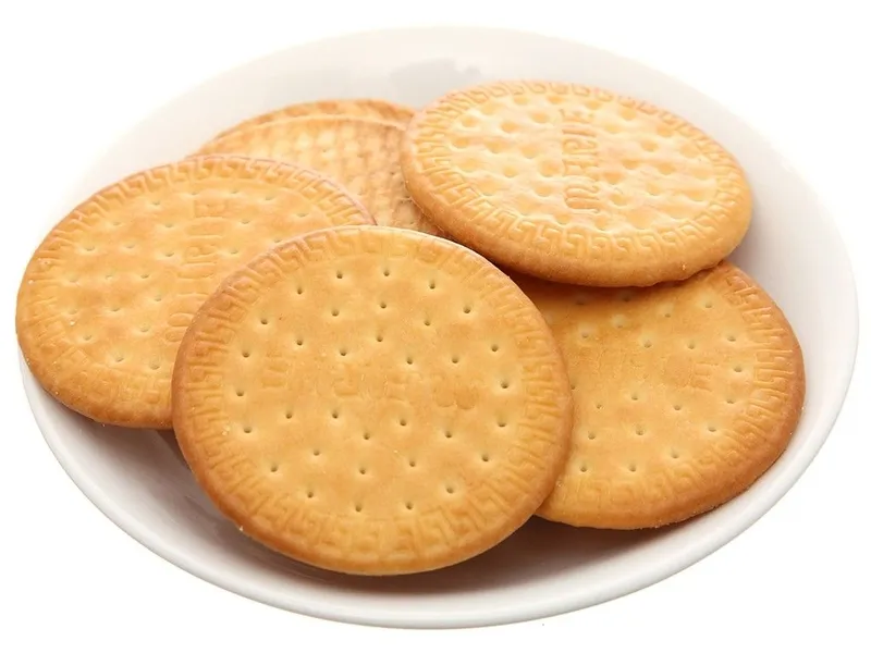 Bánh quy bơ sữa tự làm tại nhà sau khi nướng, vàng ươm và thơm lừng