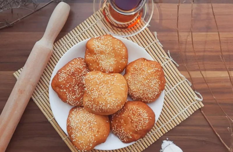 Bánh hồ tiêu, hay còn gọi là bánh tiêu, là một loại bánh mì nướng truyền thống có nguồn gốc từ Phúc Châu, Trung Quốc.