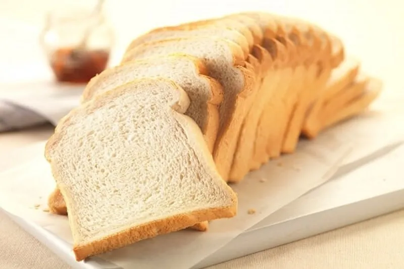 Giá trị calo của một lát bánh mì sandwich