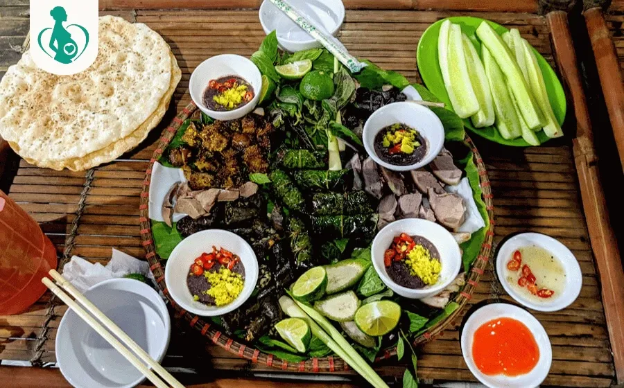 Một phần nhỏ thịt chó đã được nấu chín, minh họa cho việc "ăn ít" nếu quá thèm