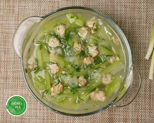 Canh bầu nấu ngao