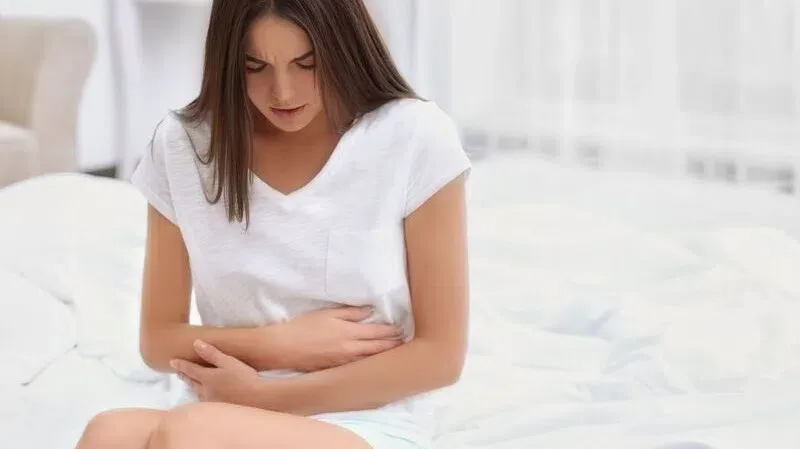 Cây nhọ nồi được sử dụng để giúp chữa rong kinh hiệu quả