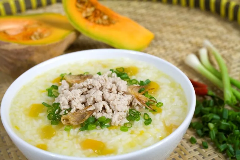 Bát cháo trắng thơm ngon dễ tiêu hóa