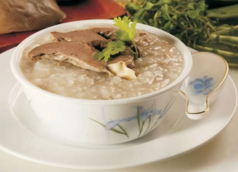 Một tô cháo lòng thông thường sẽ chứa khoảng 194 calo