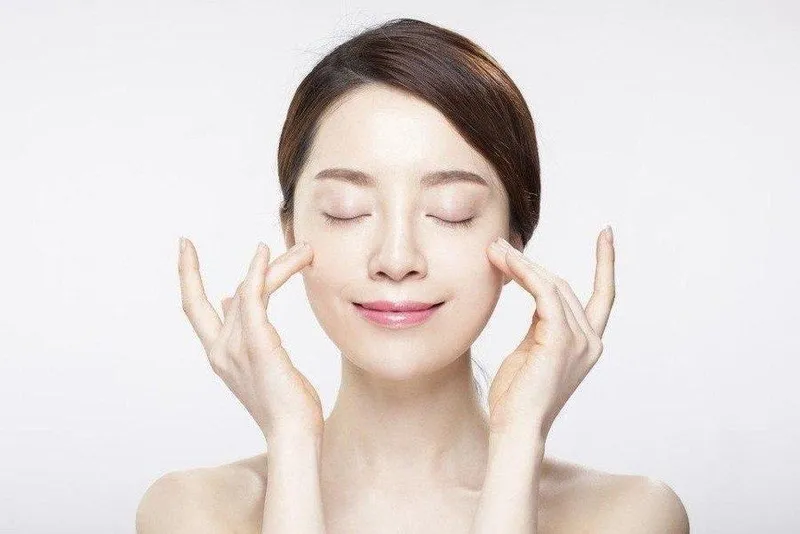 Ăn táo tàu khô giúp da hồng hào và rạng rỡ