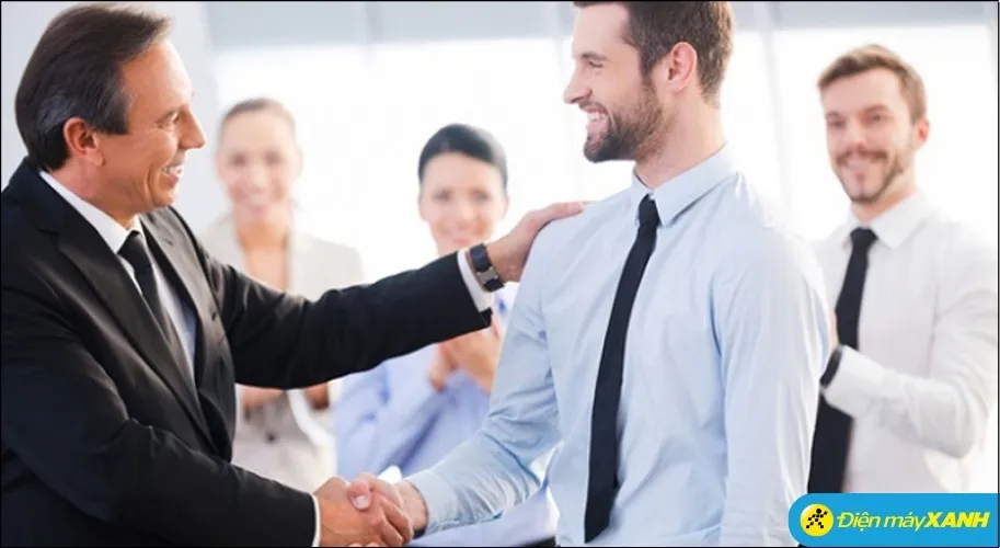 Sao Tử Vi ở Cung Nô Bộc cho thấy bạn bè và cấp dưới thường có địa vị và năng lực lãnh đạo