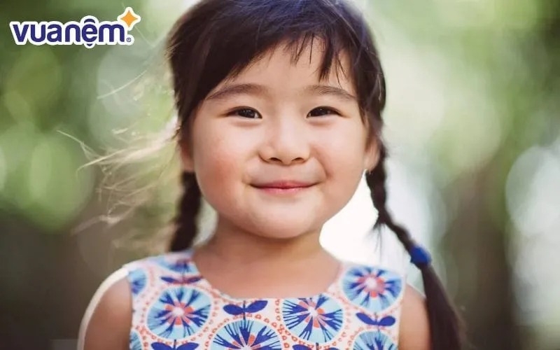 Tên Mai Bảo Ngọc ám chỉ con là viên ngọc quý của cha mẹ