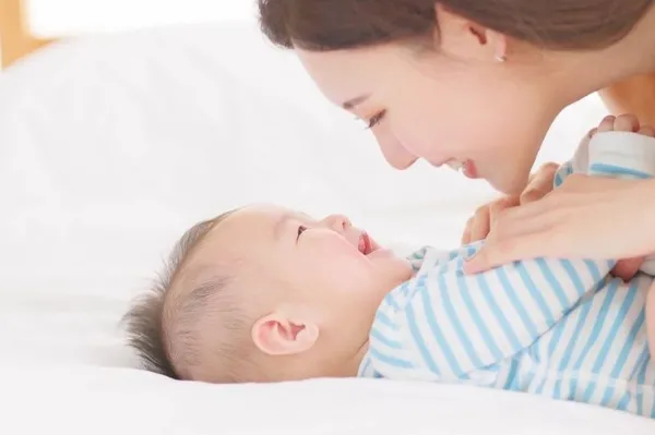 Một cái tên hợp phong thủy có thể giúp định hướng tương lai tươi sáng cho bé