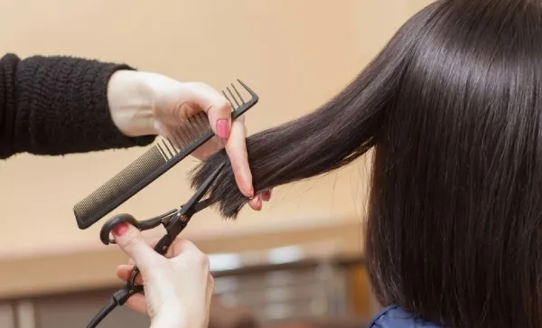 Kiêng cắt tóc đầu năm để giữ tài lộc