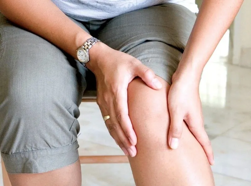 Người bị viêm khớp nên thận trọng khi ăn đậu bắp