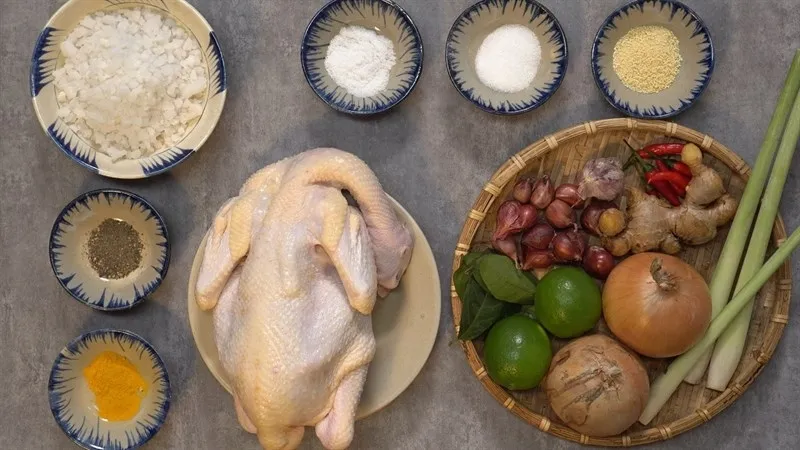 Nguyên liệu chuẩn bị cho món gà ủ muối