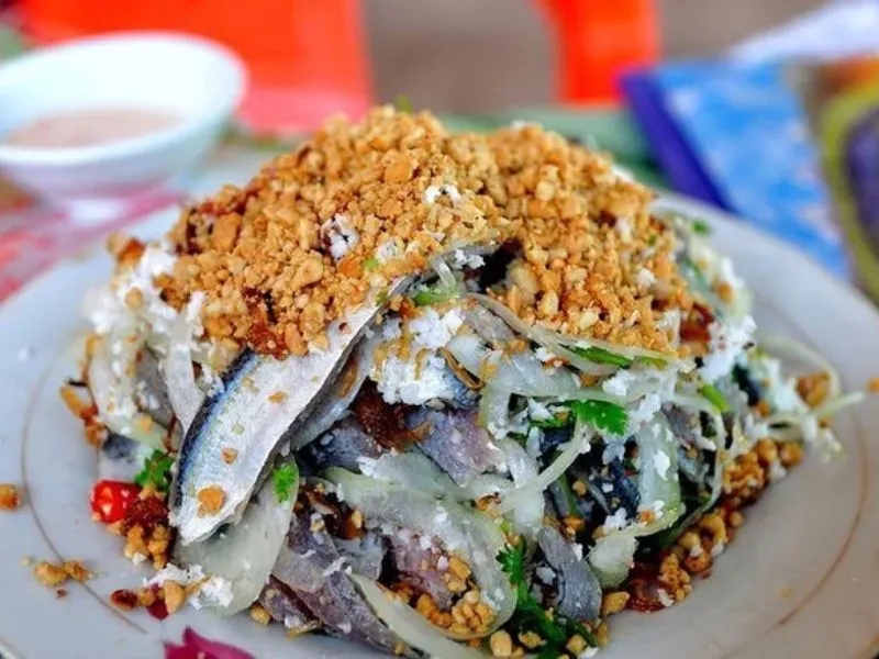Gan lợn kỵ với gỏi cá