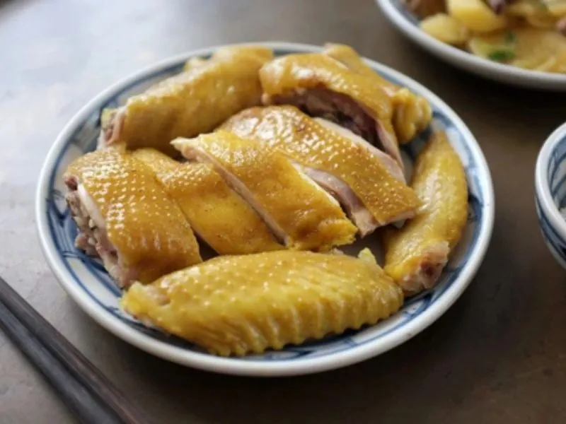 Gan lợn kỵ thịt gà