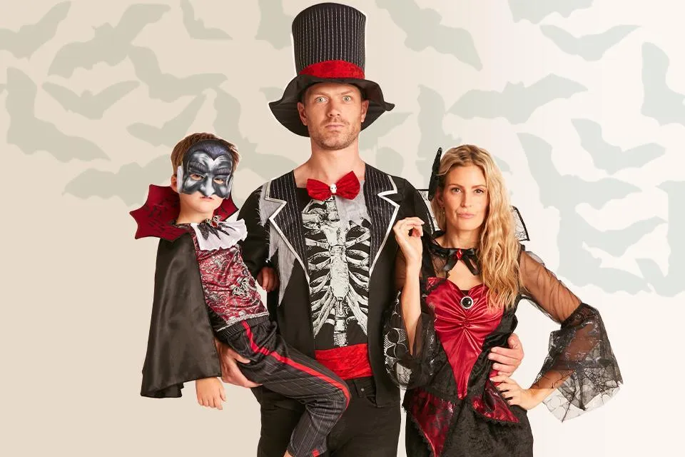 Lễ hội hóa trang Halloween thu hút đông đảo người tham gia với nhiều trang phục độc đáo