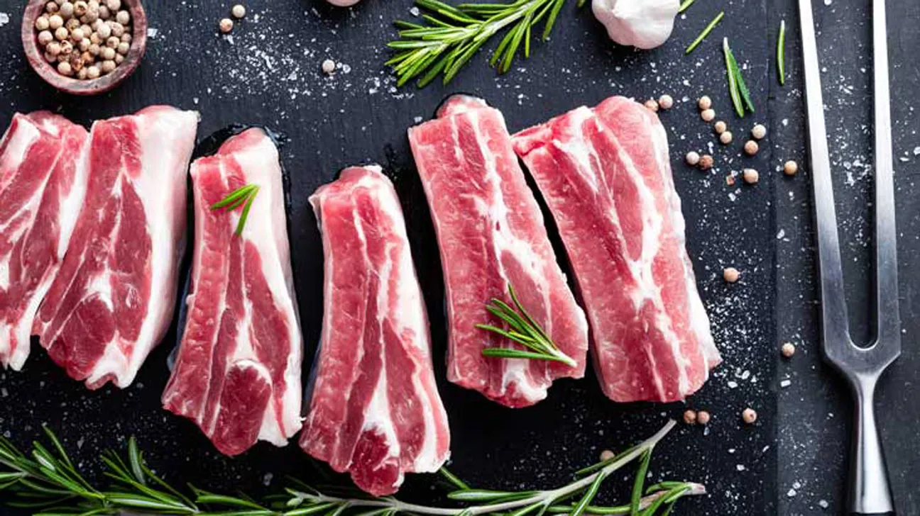 Mẹo chọn mua thịt heo tươi ngon, chất lượng