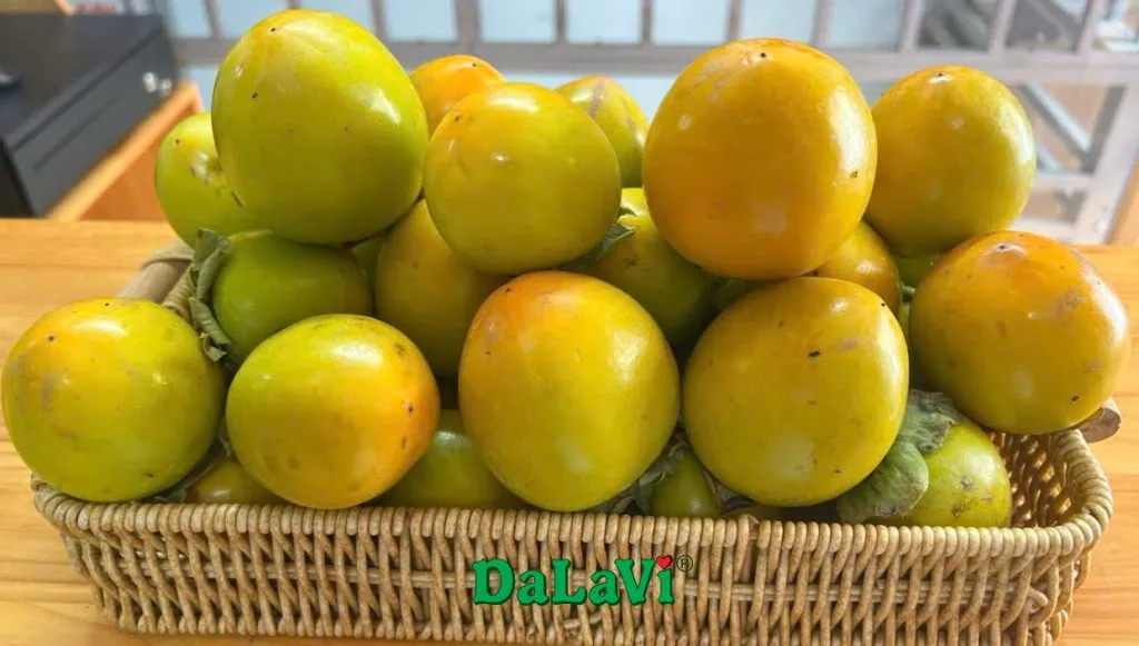 Hồng giòn chứa nhiều vitamin và khoáng chất