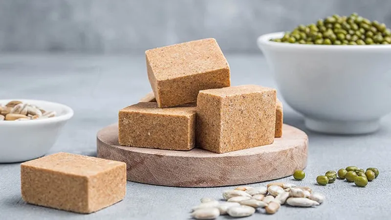 Kết hợp lương khô và nước detox giúp giảm cân hiệu quả