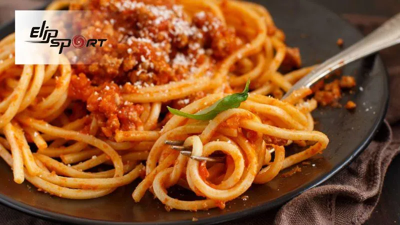 Mì Ý chứa nhiều carbohydrate, protein và một lượng chất béo đáng kể