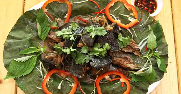 Ba ba hấp lá sen tỏa hương thơm dịu mát, thanh tao