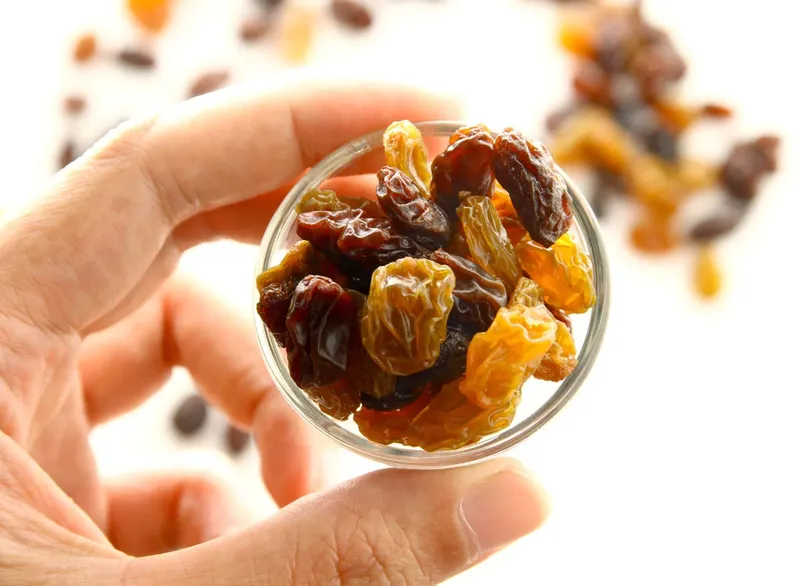 Những chùm nho khô căng mọng, hấp dẫn, cho thấy giá trị dinh dưỡng cao
