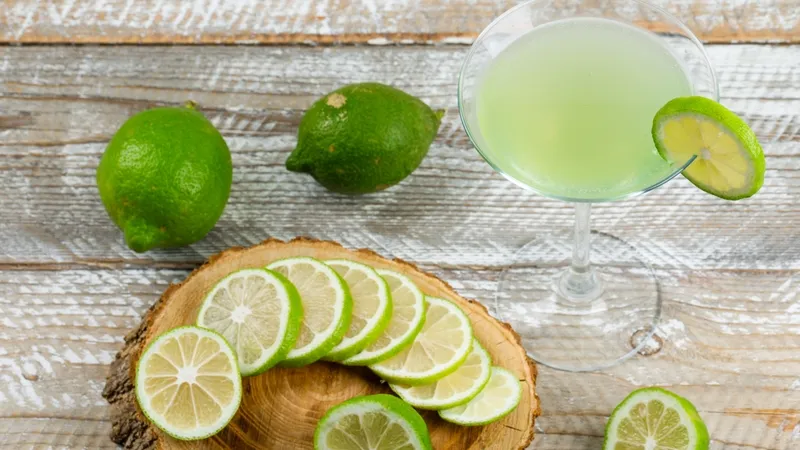 Một ly nước chanh tươi mát không đường, tốt cho sức khỏe