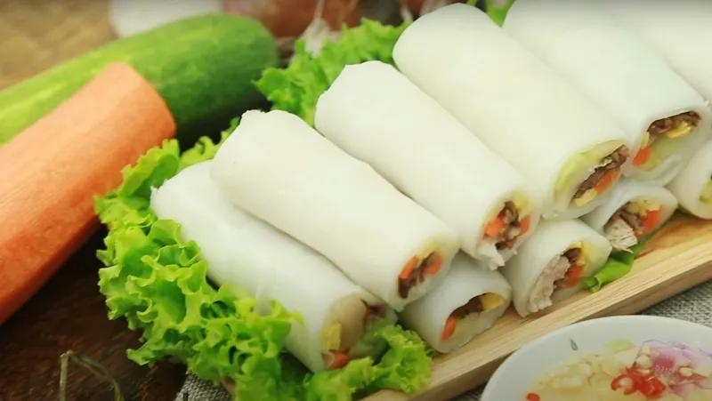 Lượng calo trong phở cuốn là mối quan tâm của tín đồ ẩm thực