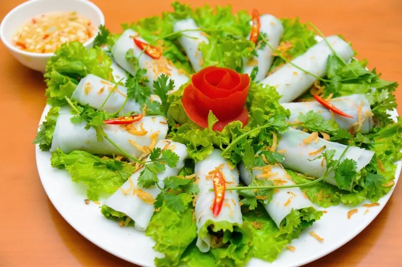 Thêm nhiều rau củ giúp phở cuốn trở thành món ăn giảm cân hiệu quả