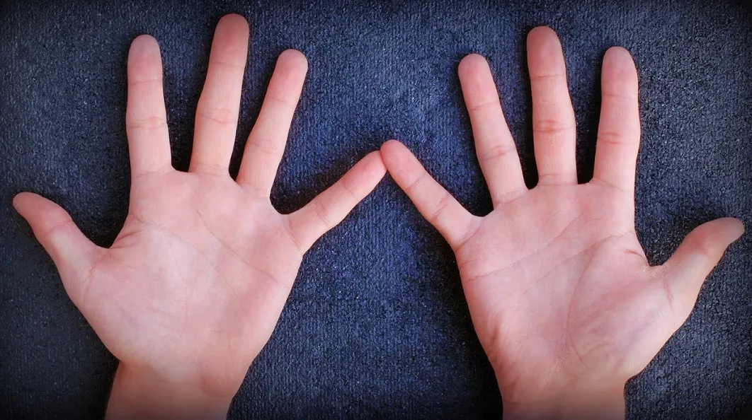 Quy tắc xem chỉ tay nữ giới thường sử dụng bàn tay phải để dự đoán số mệnh