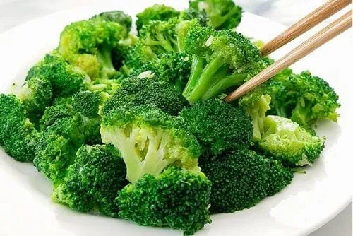 Bông cải xanh tươi giàu vitamin và khoáng chất thiết yếu cho cơ thể